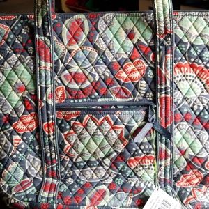 Vera Bradley Vera Nomadic Floral- New with Tags